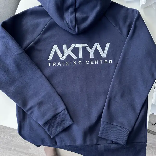Hoodie bordado para o AKTYV Training Center